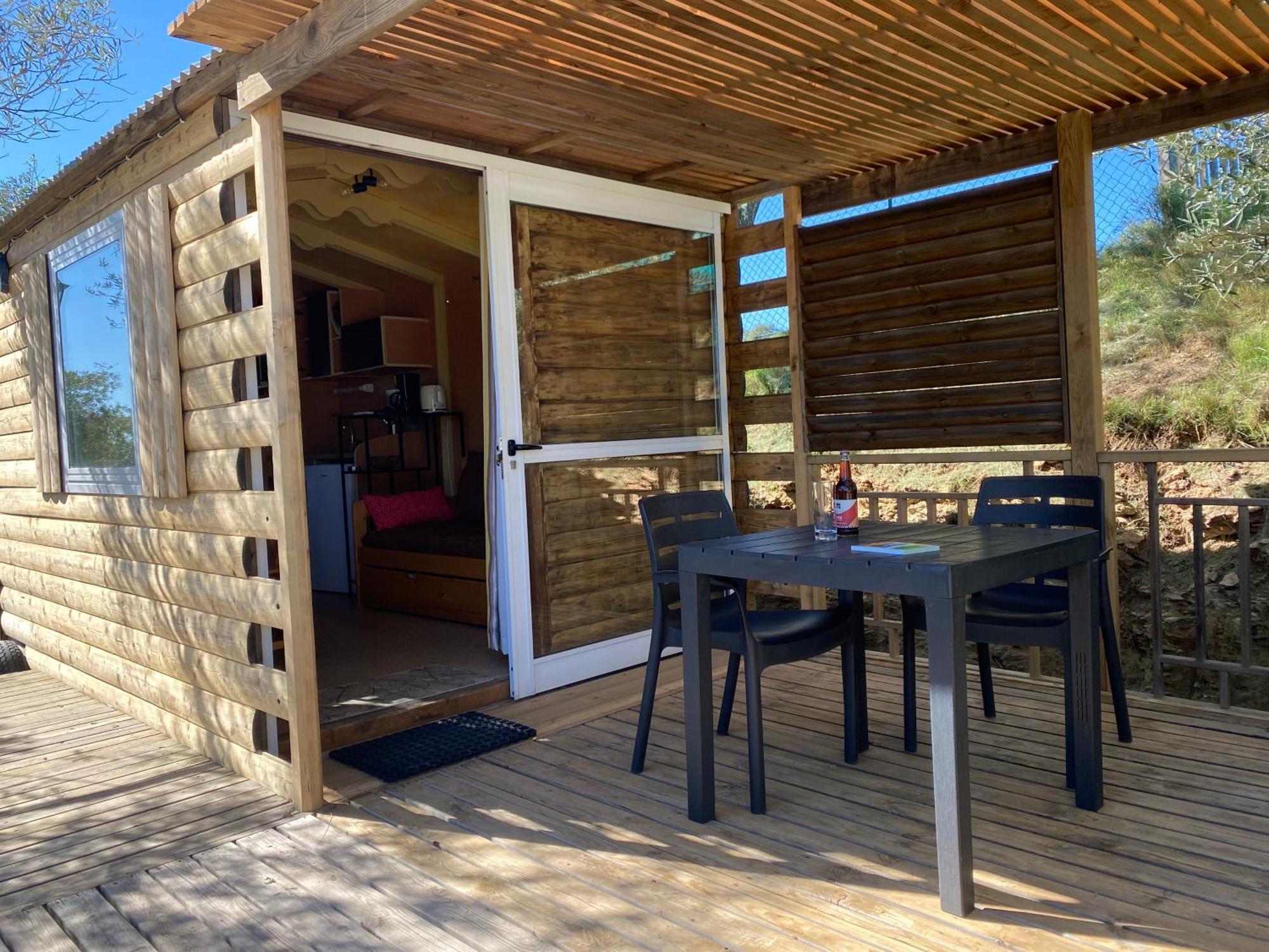 Camping Les Amandiers Castelnau-de-Guers Luaran gambar